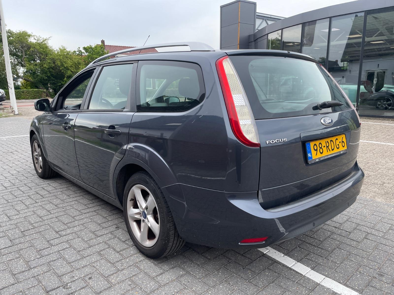 Ford Focus Wagon 1.6 Comfort Stationwagen | 2011 | 217.342 km | 98RDG6 | NAP: Logisch