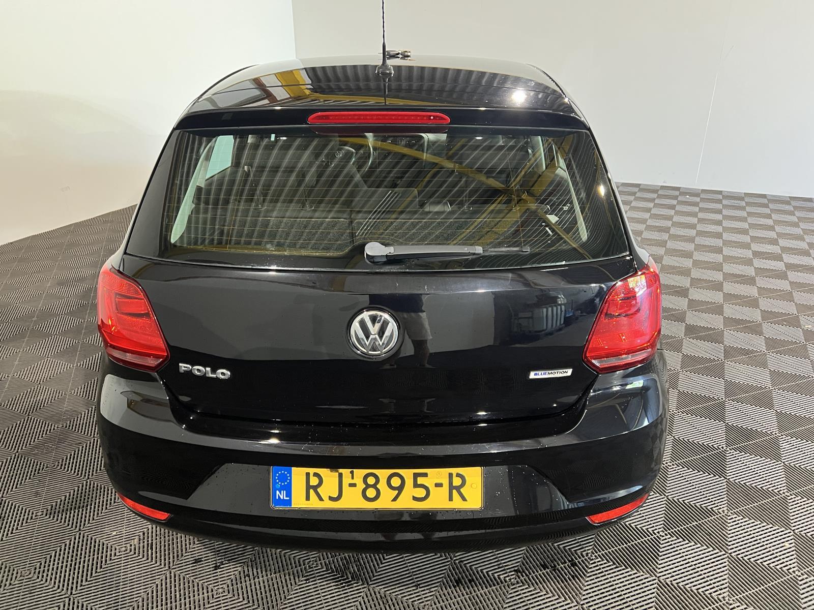 Volkswagen | Polo | 1.0 First Edition | 2014 | 173.261 km | RJ895R | Geen oordeel