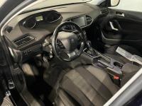 Peugeot | 308 SW | 1.2 PureTech Blue Lease Executive | 2017 | 175.669 km | NB507Z | Logisch