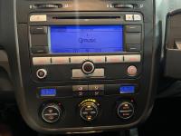 Volkswagen | Jetta | 1.6 FSI Comfortline Business | 2007 | 277.892 km | 19TZTJ | Logisch