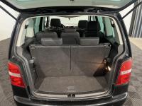 Volkswagen | Touran | 2.0-16V FSI Highline | 2004 | 283.301 km | 49PJJG | Logisch