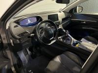 Peugeot | 5008 | 1.2 PureTech Blue Lease Premium | 2018 | 198.803 km | RN799L | Logisch