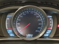 Volvo V40 1.6 D2 Summum | 2013 | 329,819 km | 15ZRK6 | NAP: Makes sense
