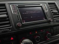 Volkswagen Transporter 2.0 TDI L2H1 DC Highline | 2017 | 343.851 km | Automaat | V236JR | NAP: Logisch