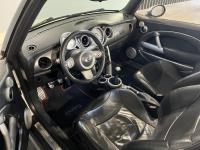 Mini | Mini Cabrio | 1.6 Cooper S Chili | 2007 | 167.900 km | 88TRFT | Logisch