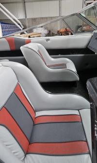 Conquest 3.0 L Mercruiser Inboard Speedboat | 1990 | 5-pers. | Incl. Trailer