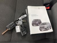 Volkswagen Transporter Kombi 2.0 TDI L2H1 Personenbus | 2023 | 261.836 km | T075PV | NAP: Logisch