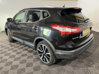 Nissan | Qashqai | 1.2 Premier Edition | 2014 | 90.715 km | J048BR | Geen oordeel