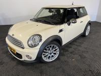 Mini | Mini | 1.6 One Holland Street | 2013 | 145.379 km | 8SVD74 | Logisch