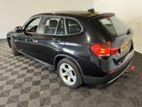 BMW | X1 | sDrive18i Executive | 2010 | 199.565 km | 98LFV8 | Logisch