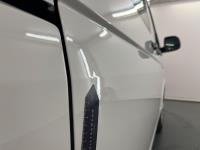 Volkswagen Transporter Kombi 2.0 TDI L2H1 Personenbus | 2023 | 262.972 km | T285FB | NAP: Logisch