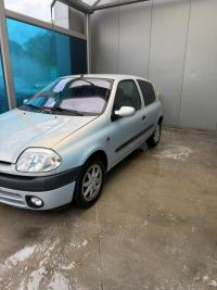 Renault | Clio | 1.6 RXE | 2000 | 314.568 km | 83FHGT | Logisch