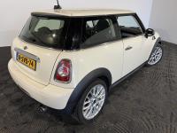 Mini | Mini | 1.6 One Holland Street | 2013 | 145.379 km | 8SVD74 | Logisch