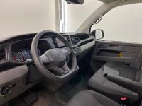 Volkswagen Transporter 2.0 TDI L2H1 28 Highline | 2023 | 254,353 km | Automatic | VVT58L | NAP: Makes sense