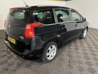 Peugeot | 5008 | 1.6 e-HDi Style 5p. | 2013 | 277.209 km | 4KGP98 | Logisch