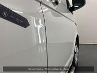 Volkswagen Transporter 2.0 TDI L2H1 28 Highline | 2023 | 254,353 km | Automatic | VVT58L | NAP: Makes sense