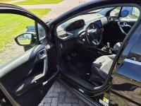 Peugeot | 2008 | 1.2 PureTech Féline | 2016 | 150,400 km | PF276X | No rating