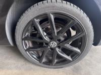 Volkswagen | Touran | 2.0-16V FSI Highline | 2004 | 283.301 km | 49PJJG | Logisch