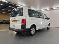 Volkswagen Transporter Kombi 2.0 TDI L2H1 Personenbus | 2023 | 235.720 km | T284FB | NAP: Logisch