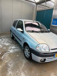 Renault | Clio | 1.6 RXE | 2000 | 314.568 km | 83FHGT | Logisch