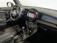 Mini | Mini | 1.5 Cooper Business | 2016 | 143.021 km | KT285V | Logisch