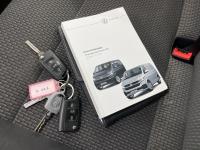 Volkswagen Transporter 2.0 TDI L2H1 28 Highline | 2023 | 254,353 km | Automatic | VVT58L | NAP: Makes sense
