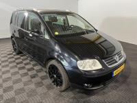 Volkswagen | Touran | 2.0-16V FSI Highline | 2004 | 283.301 km | 49PJJG | Logisch