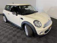 Mini | Mini | 1.6 One Holland Street | 2013 | 145.379 km | 8SVD74 | Logisch