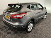Nissan | Qashqai | 1.2 Acenta | 2015 | 202.377 km | GS801G | Logisch