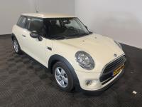 Mini | Mini | 1.5 One D Business | 2017 | 142.759 km | T399NN | Geen oordeel