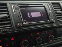 Volkswagen Transporter 2.0 TDI L2H1 DC Highline | 2017 | 343.851 km | Automaat | V236JR | NAP: Logisch