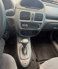 Renault | Clio | 1.6 RXE | 2000 | 314.568 km | 83FHGT | Logisch