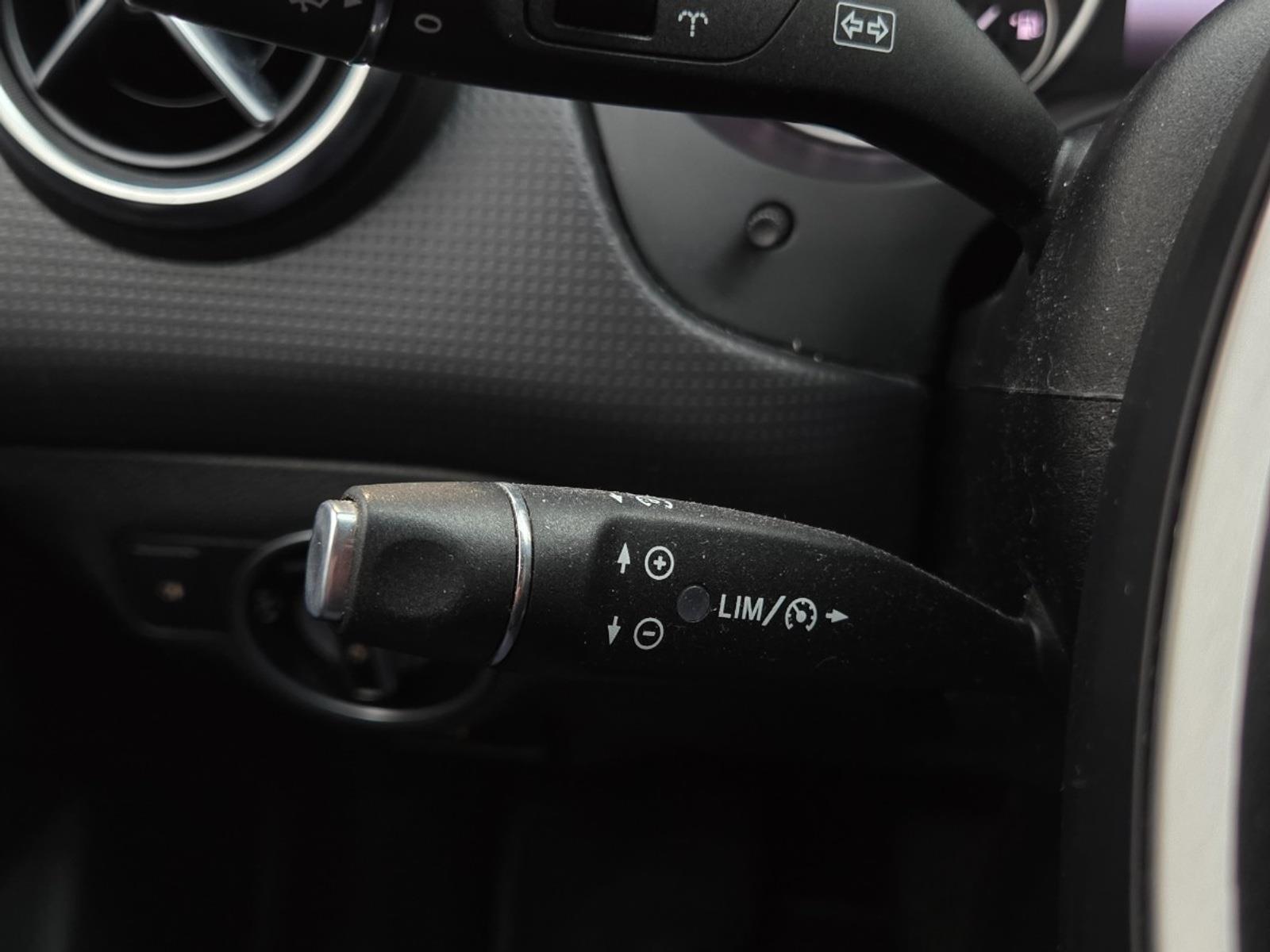 Mercedes-Benz A-Class 180 Prestige | 2015 | 142,302 km | Automatic | K222GL | NAP: No rating