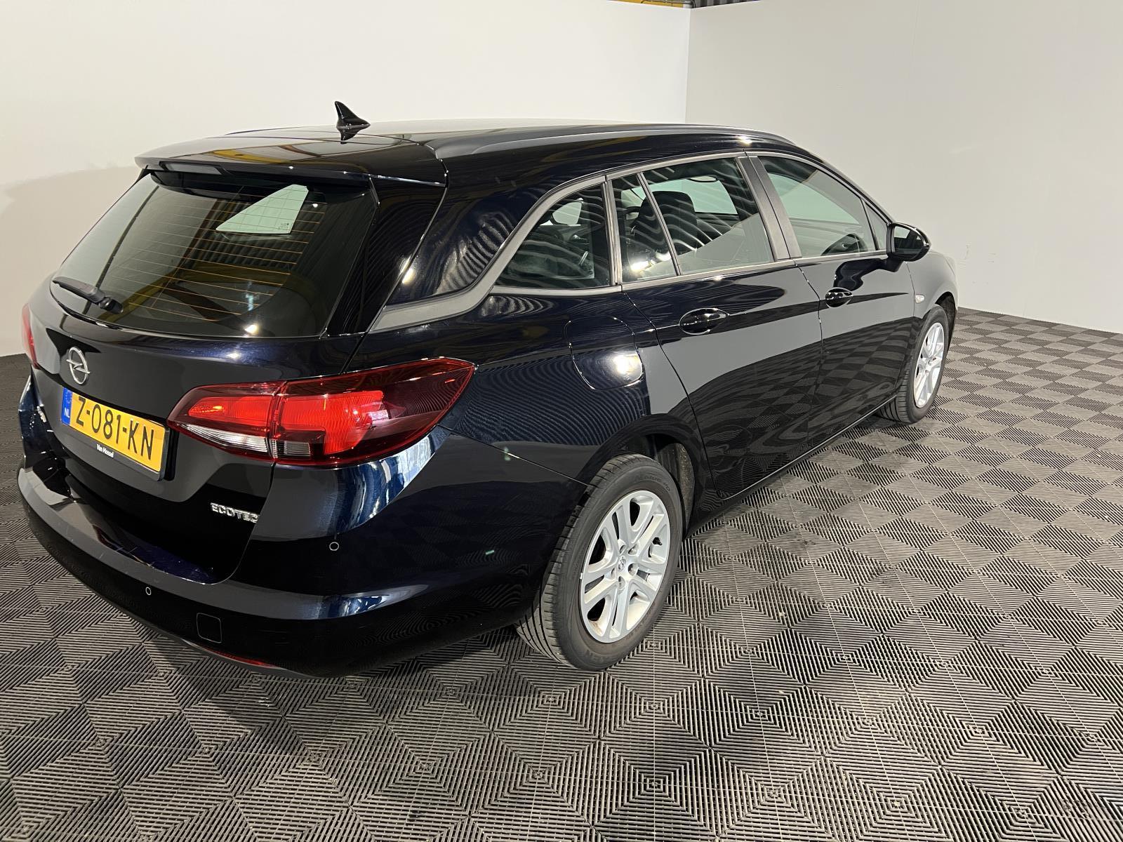 Opel | Astra Sports Tourer | 1.0 Turbo Business+ | 2019 | 136.959 km | Z081KN | Geen oordeel