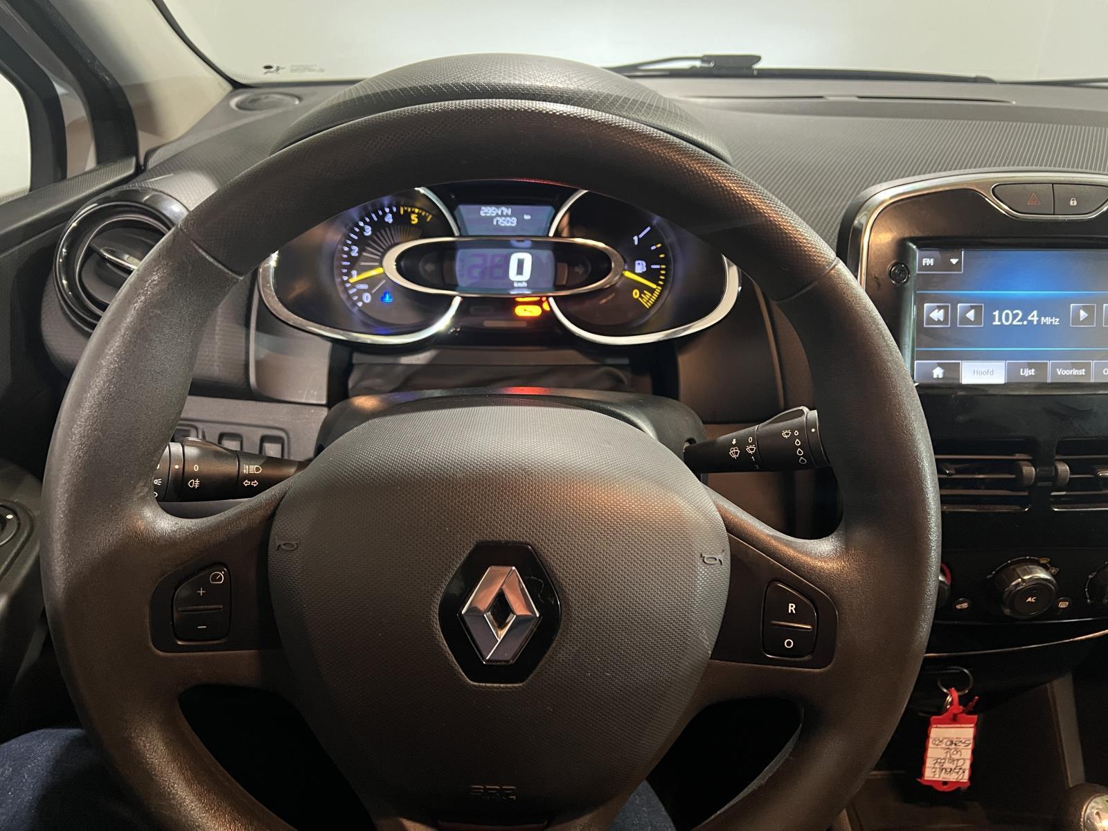 Renault | Clio Estate | 1.5 dCi ECO Expression | 2015 | 295.474 km | 5ZHD20 | Logisch