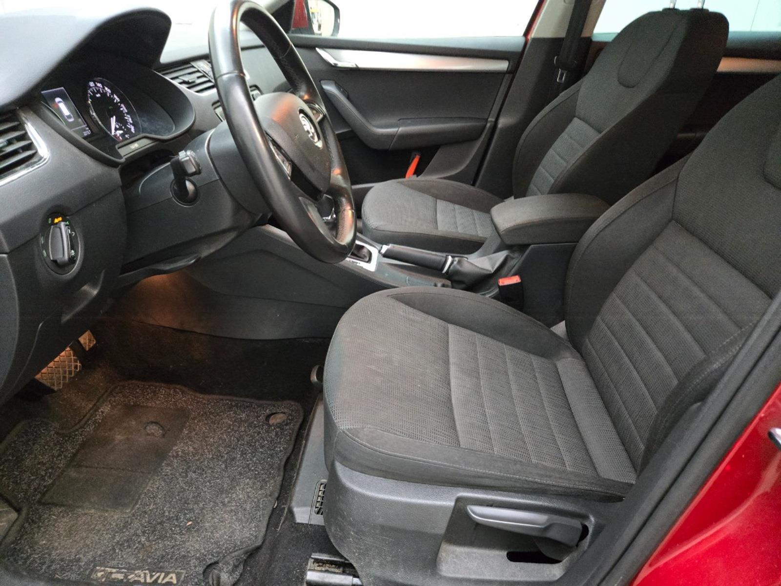 Skoda Octavia Combi 1.6 TDI Elegance Businessline Station Wagon | 2014 | 282,705 km | Automatic | 5XDG13 | NAP: Makes sense