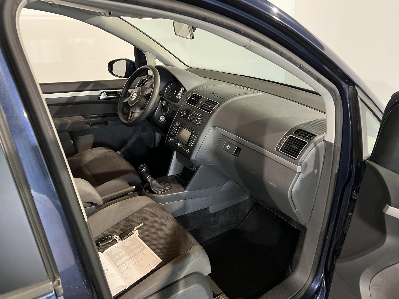 Volkswagen | Touran | 1.2 TSI Trendline BlueMotion | 2012 | 276.000 km | 82XJD4 | Logisch