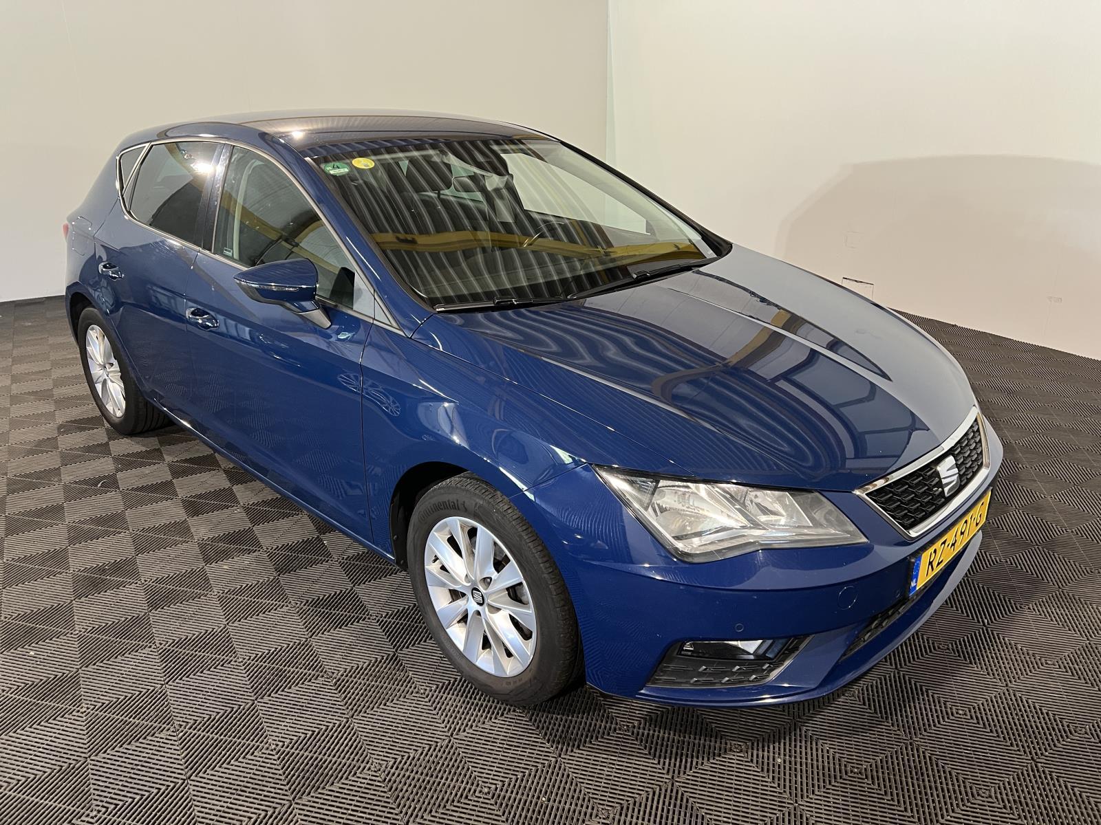 Seat | Leon | 1.6 TDI Style Business Intense | 2018 | 207,610 km | RZ491G | Logical