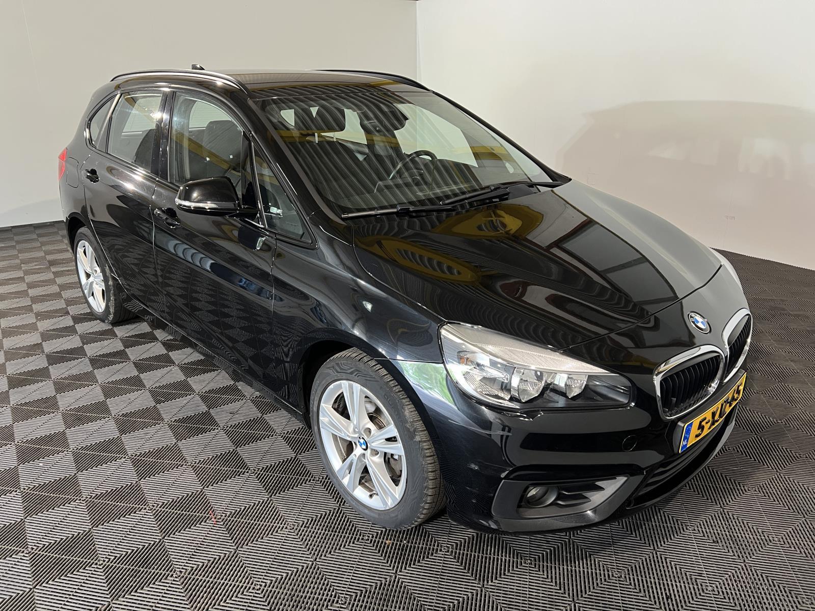 BMW | 2-serie Active Tourer | 218d Executive | 2014 | 299.686 km | 5XJZ65 | Logisch