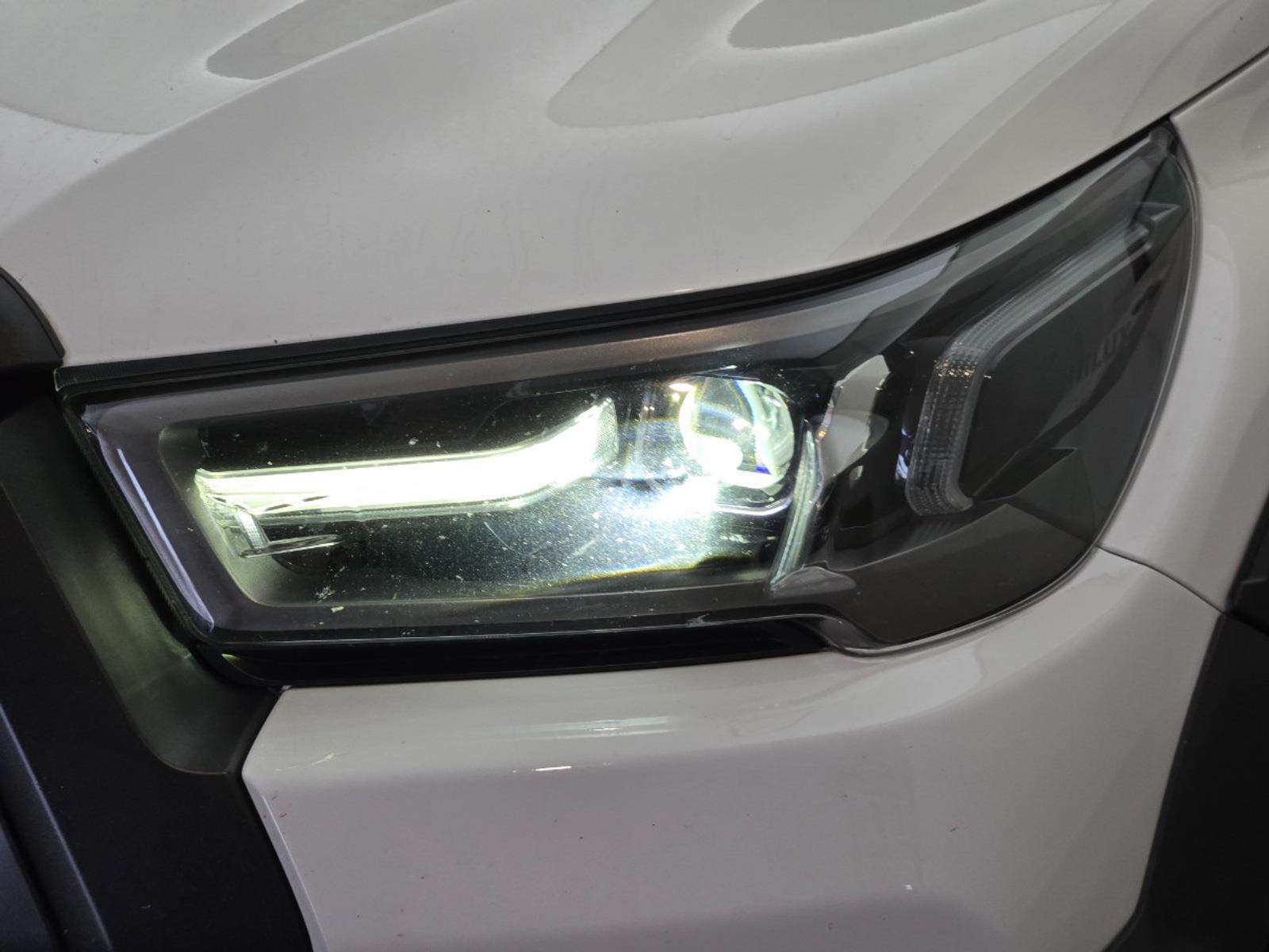 Toyota HiLux 2.8 D-4D Double Cab Professional premium | 2021 | 246.542 km | V06JKH | NAP: Geen oordeel