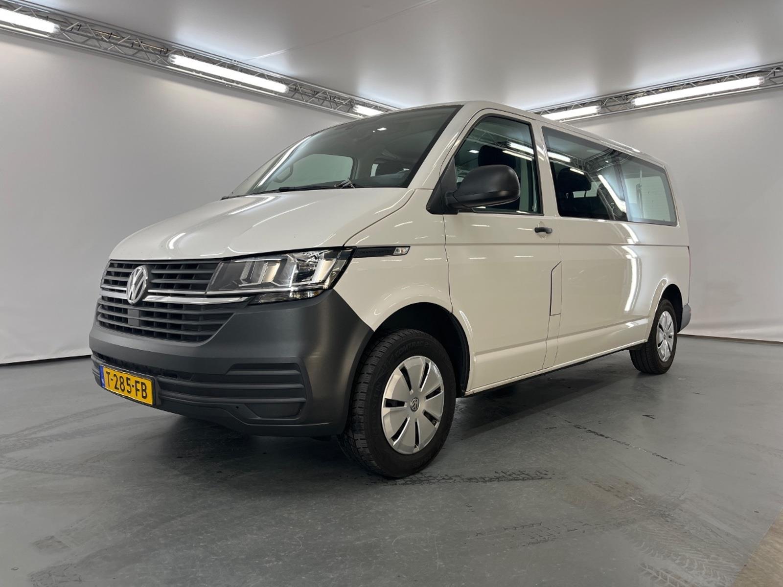 Volkswagen Transporter Kombi 2.0 TDI L2H1 Personenbus | 2023 | 262.972 km | T285FB | NAP: Logisch