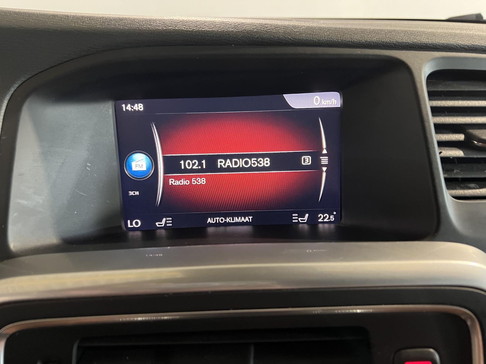 Volvo | V60 | 2.0 D3 Summum | 2017 | 210.963 km | J333KN | Geen oordeel