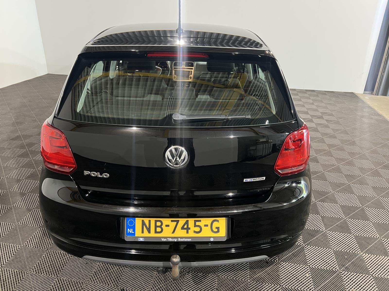 Volkswagen | Polo | 1.0 BlueMotion Edition | 2017 | 225.581 km | NB745G | Logisch