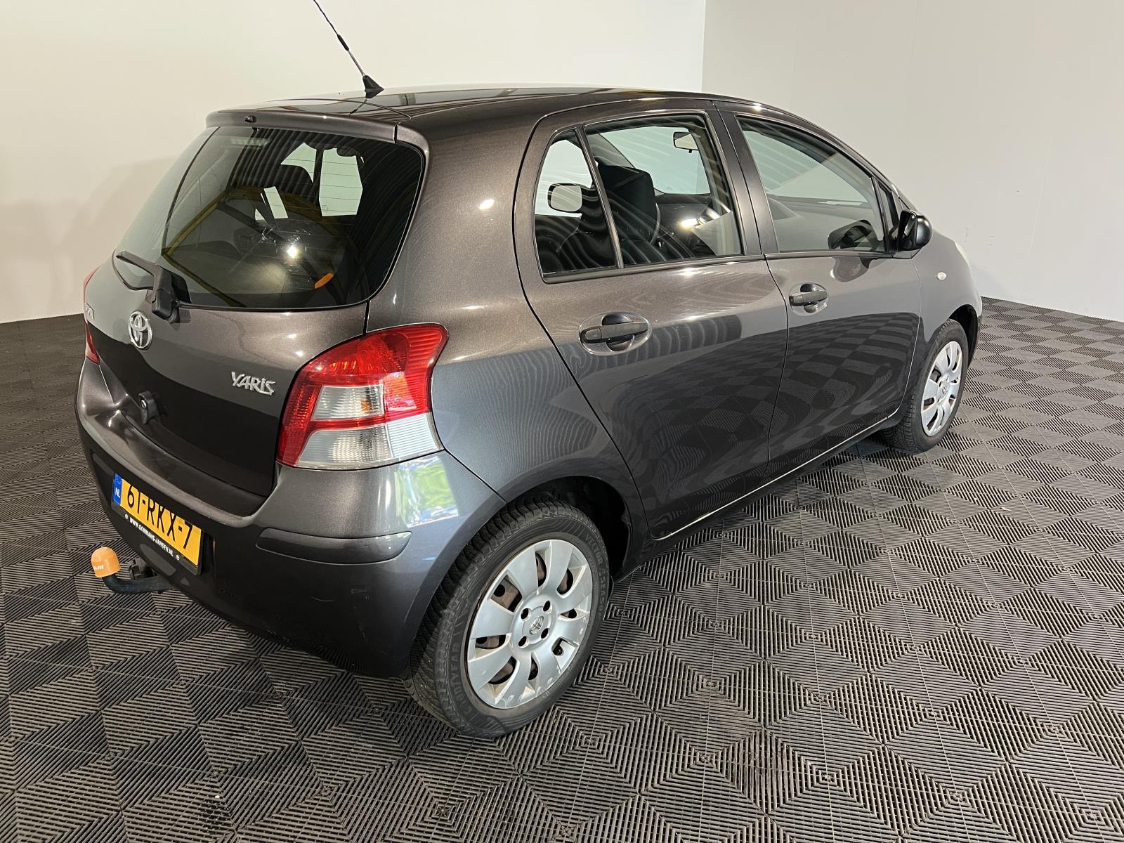 Toyota | Yaris | 1.3 VVTi Comfort | 2011 | 326.246 km | 61RKX7 | Logisch
