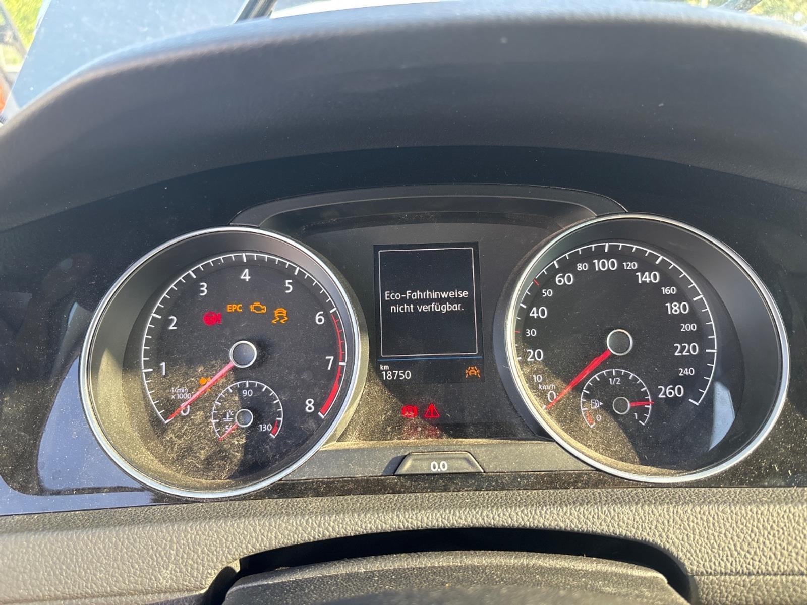 Volkswagen Golf 1.4 TSI Highline Business R | 2017 | 18.750 km | Automaat | X153FD | NAP: Geen oordeel