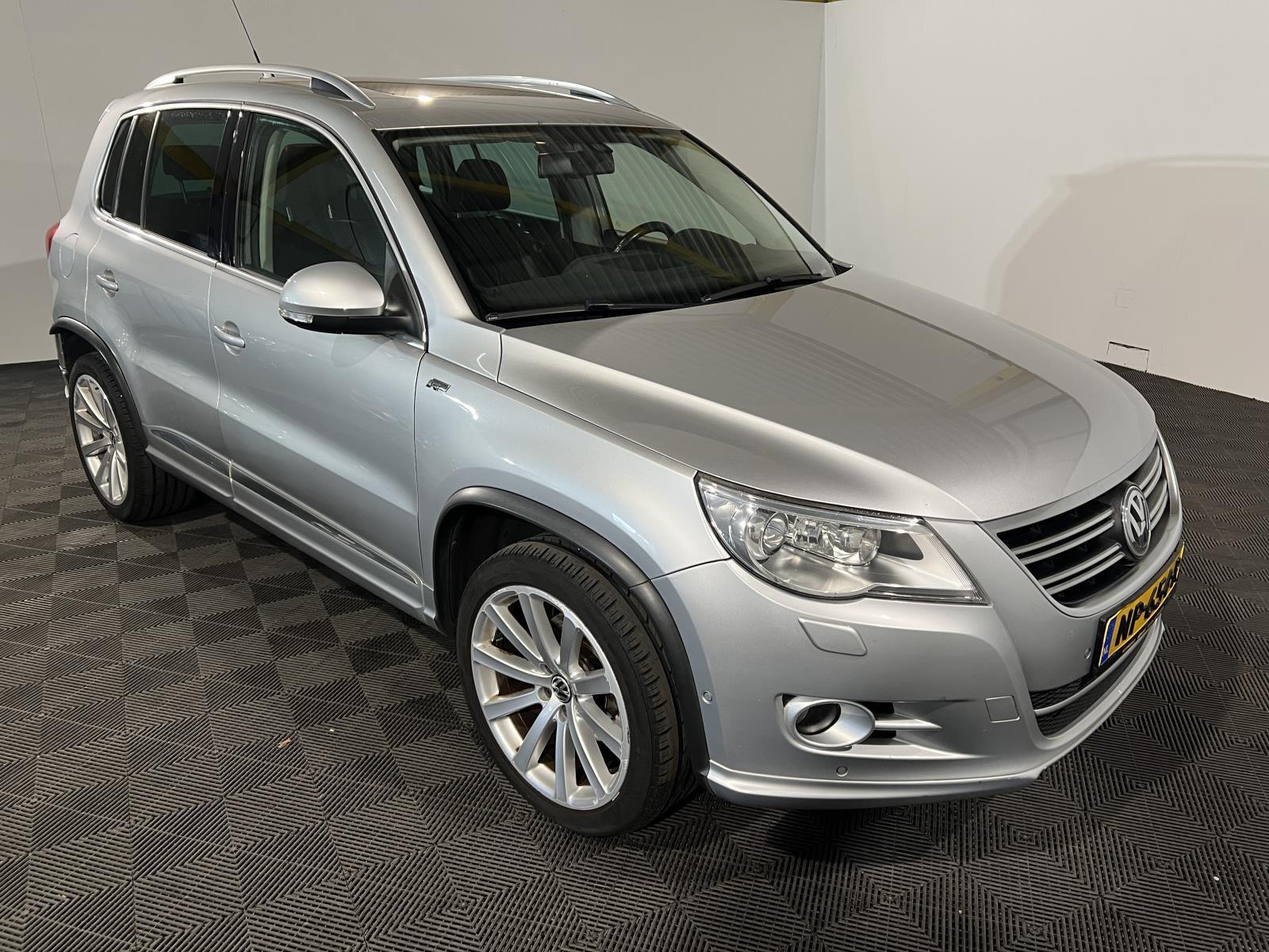 Volkswagen | Tiguan | 2.0 TSI Sport&Style 4Motion | 2010 | 238.688 km | NP654R | Geen oordeel
