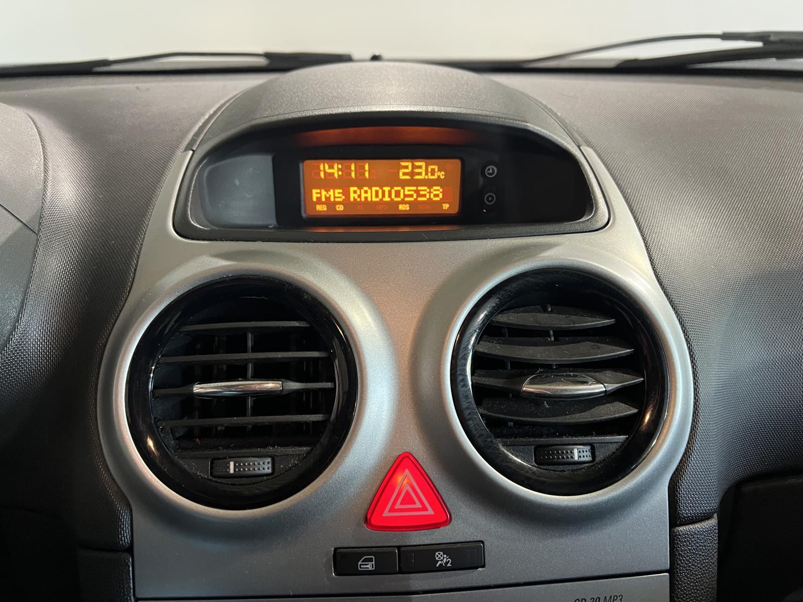 Opel | Corsa | 1.4-16V Cosmo | 2011 | 90,421 km | 1KXH05 | No rating