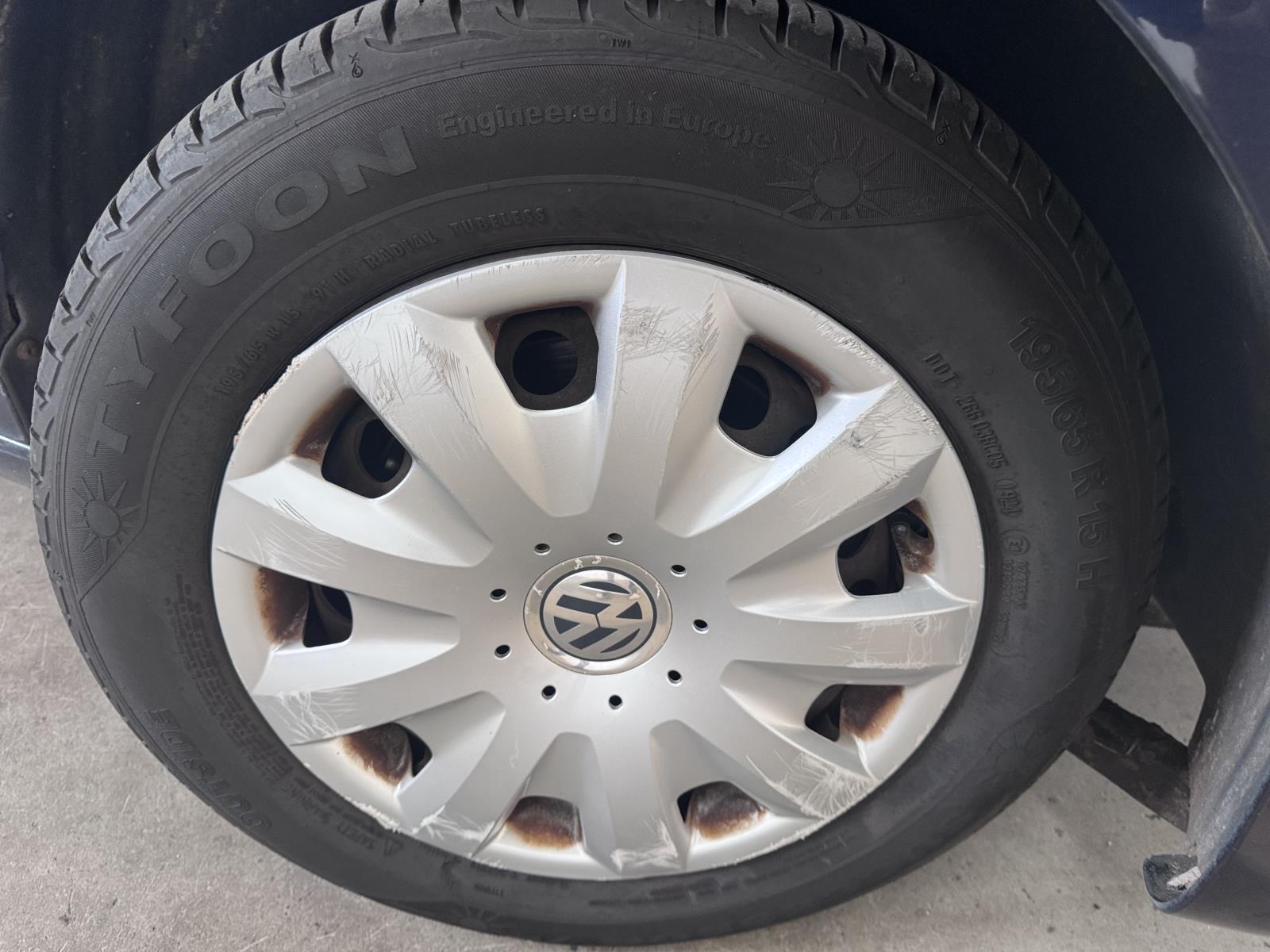 Volkswagen | Touran | 1.2 TSI Trendline BlueMotion | 2012 | 276.000 km | 82XJD4 | Logisch
