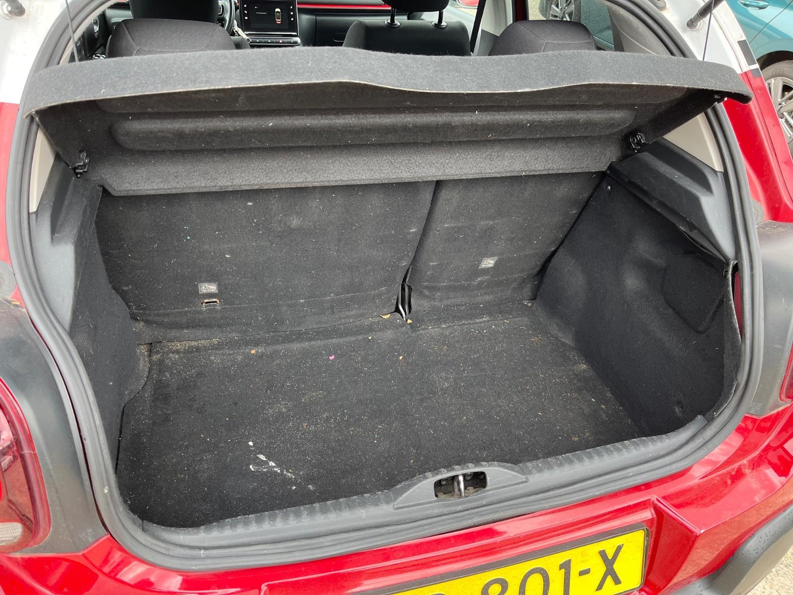 Citroen C3 1.2 PureTech Shine | 2017 | 144.948 km | RB801X | NAP: Logisch