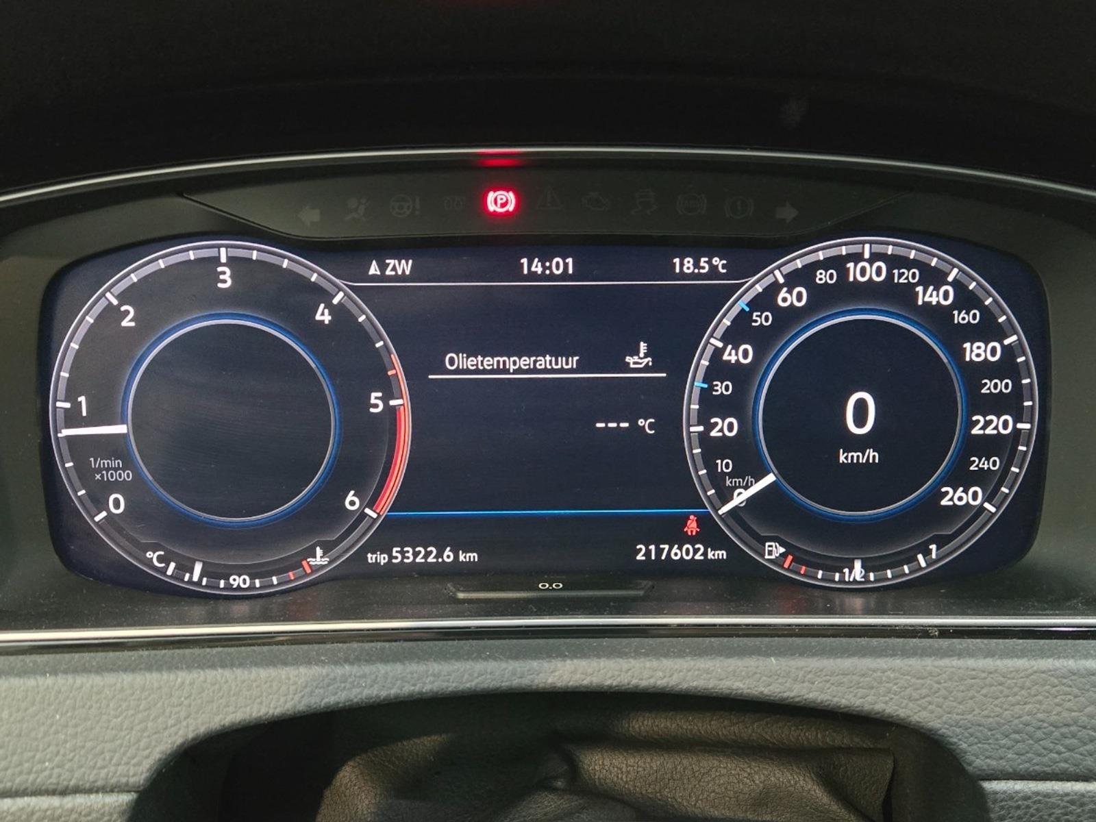 Volkswagen Golf Variant 1.6 TDI Highline Business R | 2017 | 217,602 km | RB044B | NAP: Logical